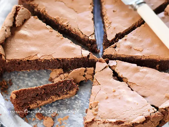 Torta tenerina, la ricetta ferrarese dal cuore fondente